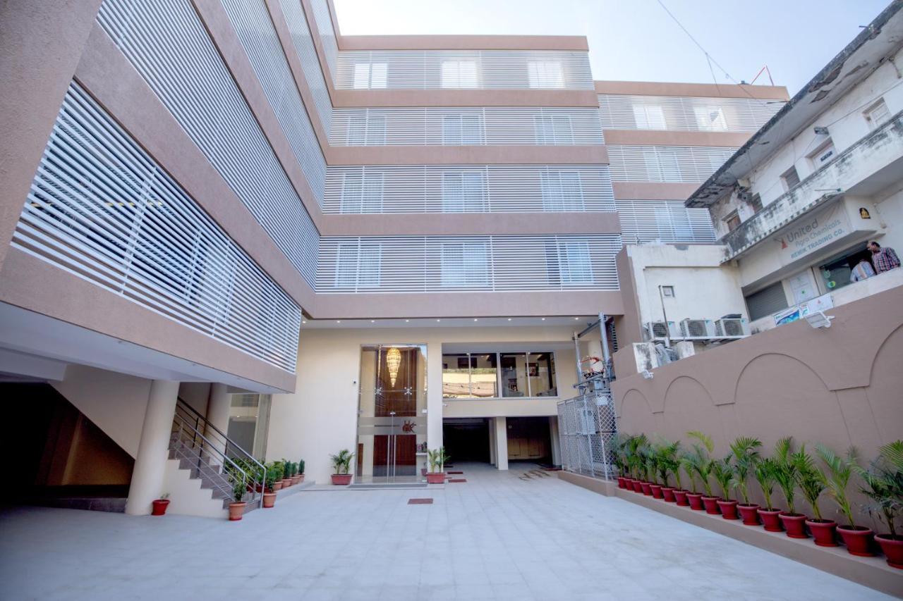 Hotel Kavery Rajkot Exterior foto