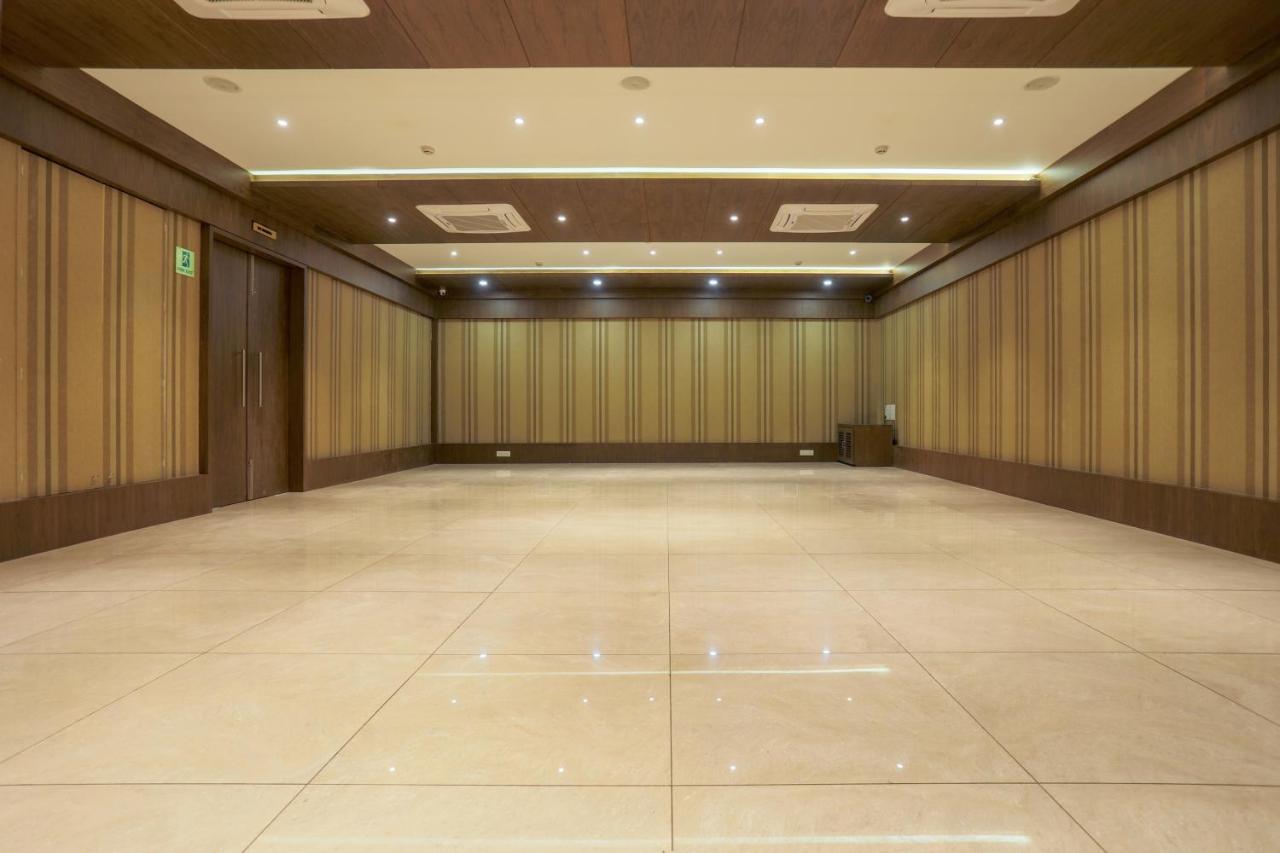 Hotel Kavery Rajkot Exterior foto