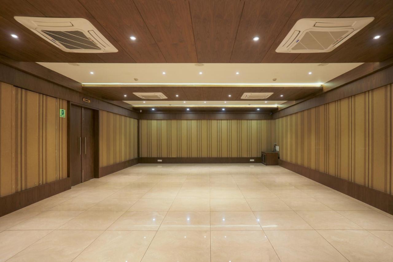 Hotel Kavery Rajkot Exterior foto